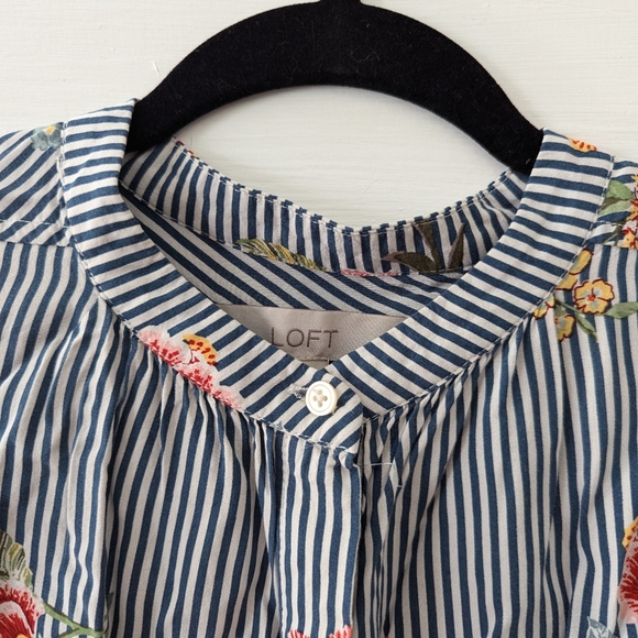 Like New Loft Floral Striped Button Blouse - Picture 5 of 8
